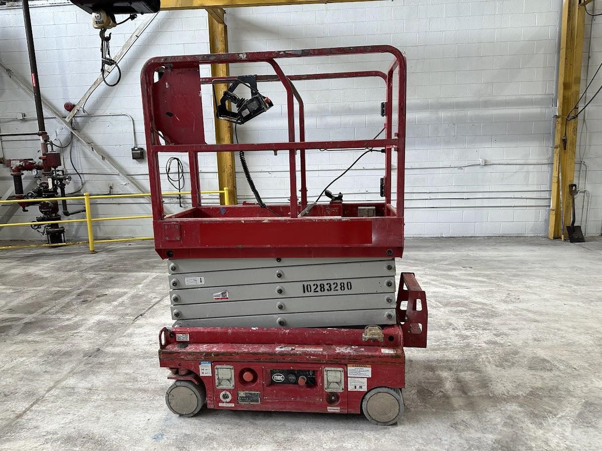 2019 MEC Micro19 19' Electric Scissor Lift