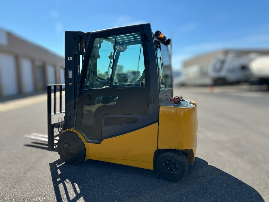 2015 Caterpillar 2EP6500 Electric Forklift