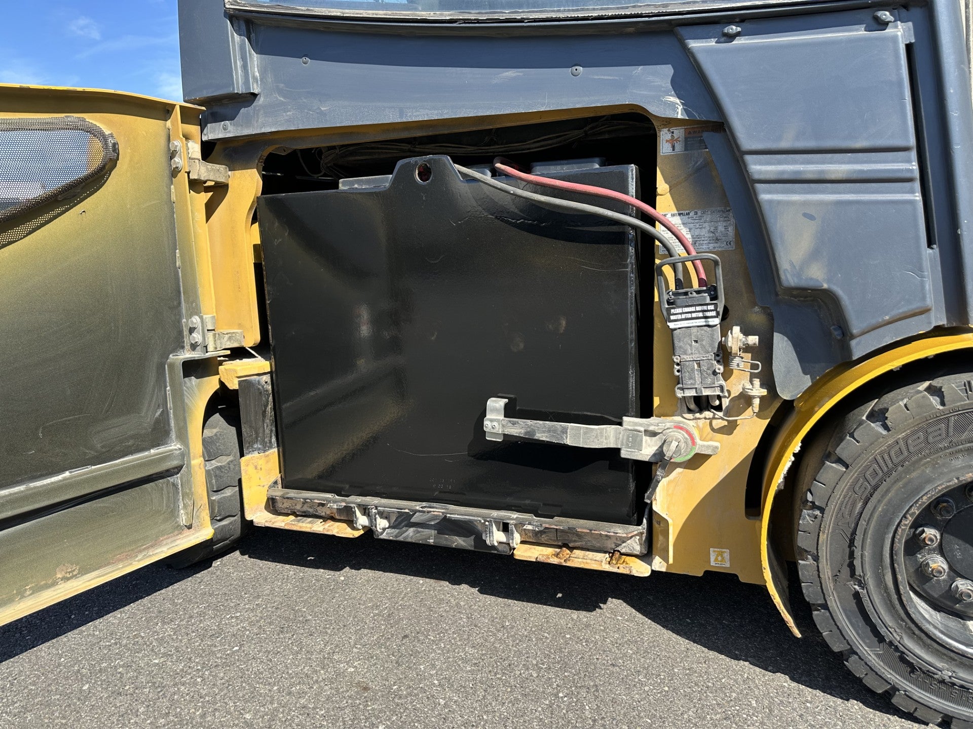 2015 Caterpillar 2EP6500 Electric Forklift