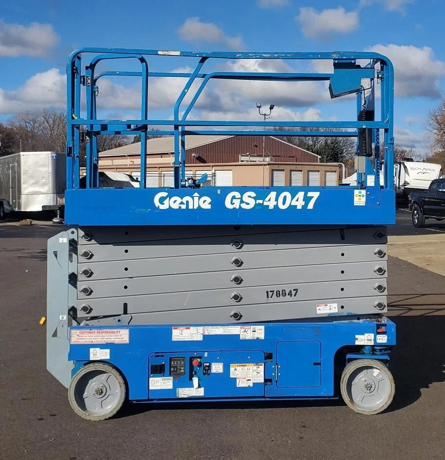 2016 Genie GS4047 Scissor Lift