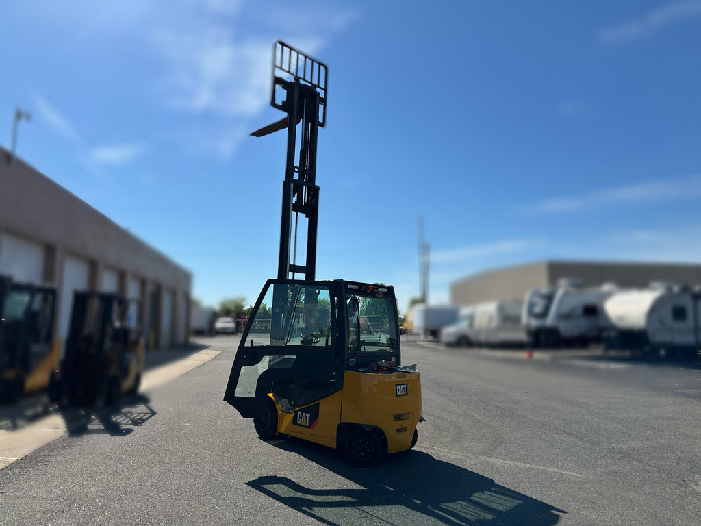 2014 Caterpillar 2EP6500 Electric Forklift