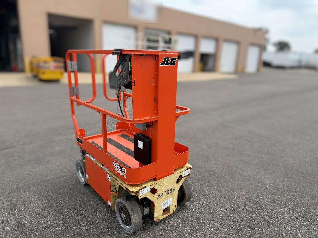 2014 JLG 1230ES Vertical Mast Lift