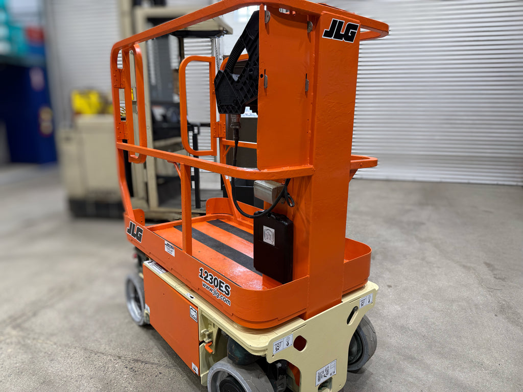2014 JLG 1230ES Vertical Mast Lift