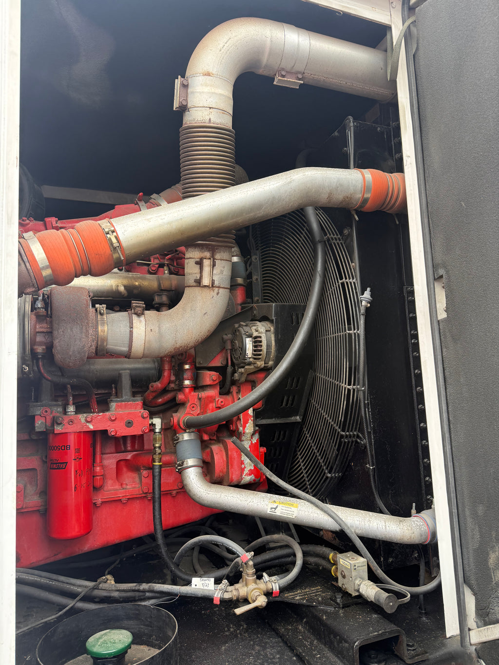 2013 Cummins 375KVA Tow Behind Generator