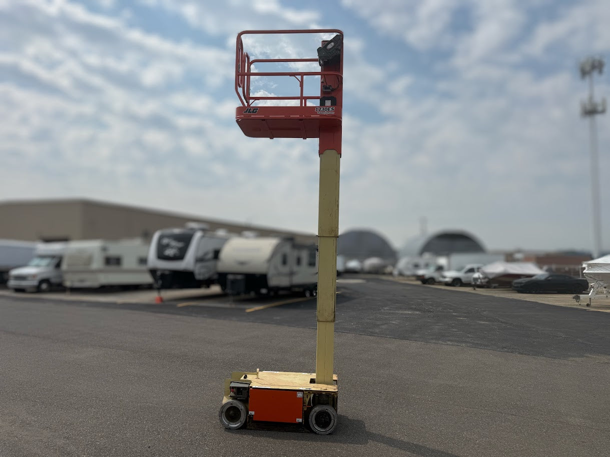 2014 JLG 1230ES Vertical Mast Lift