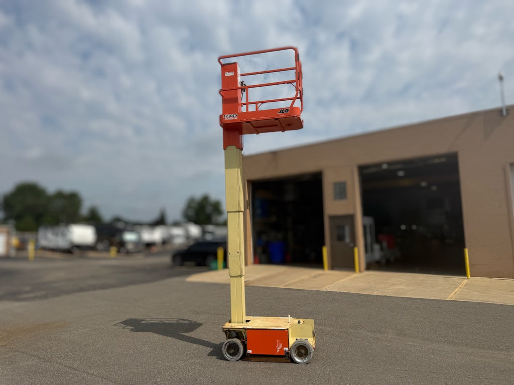 2014 JLG 1230ES Vertical Mast Lift