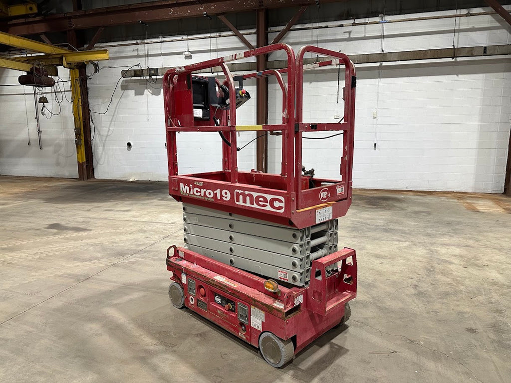 2020 MEC Micro19 19' Electric Scissor Lift