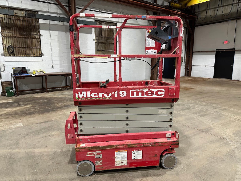 2020 MEC Micro19 19' Electric Scissor Lift