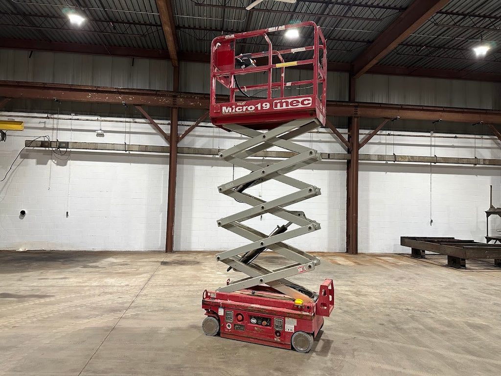 2020 MEC Micro19 19' Electric Scissor Lift