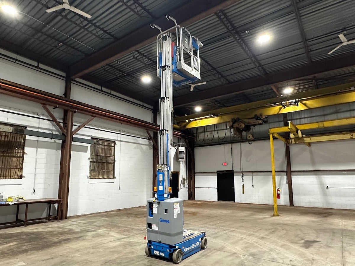 2014 Genie QS-20 Electric Vertical Mast Lift