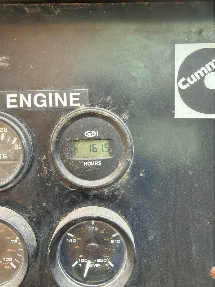 2013 Cummins 375KVA Tow Behind Generator