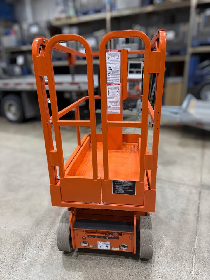 2018 Snorkel TM12E Vertical Mast Lift